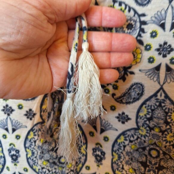 CATO Woman‎ Size 26/28W Top Pullover Tie Neck Tassel Short Sleeve Crochet Boho - Picture 4 of 12